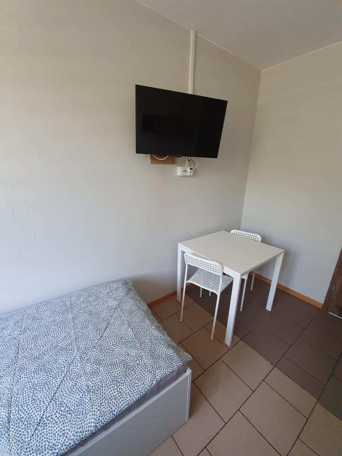 Kwatery Pracownicze Lodz  Luaran gambar